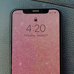 Black 64GB IPhone X.